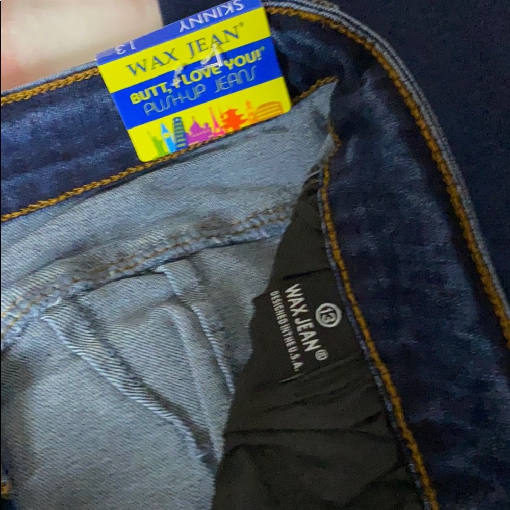 Jeans - Picture 3 of 4